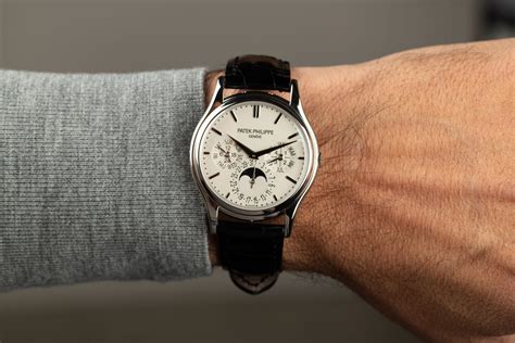 fs patek philippe 5140g-001|Patek Philippe Perpetual Calendar REF. 5140G.